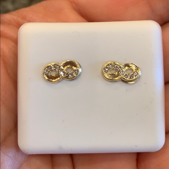 New 10k Gold Cz Infinity Push Back Earrings